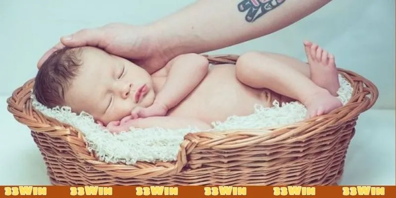 Nằm mơ thấy con trai mình đánh con gì